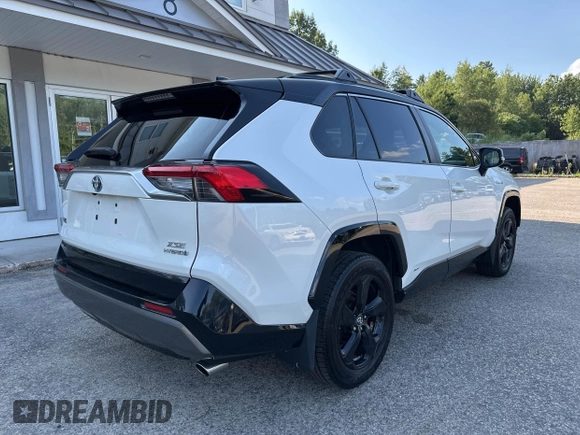 2019 Toyota RAV4 Hybrid XSE with VIN JTMEWRFV5KJ004893, listed as a IAAI auction lot 42772122 with 168,511 mi miles and . Bid and sale history available at DreamBid. Image 4.