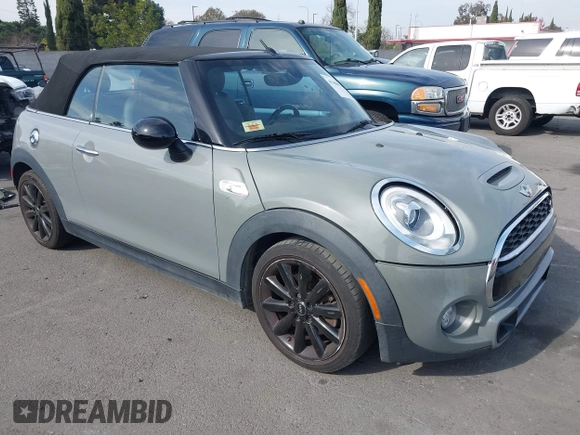 2017 MINI Convertible Cooper S z VIN WMWWG9C36H3C81439, wystawiony jako IAAI lot #41480915 z przebiegiem 64 104 mil mil oraz . Historia ofert i sprzedaży dostępna na DreamBid. Obrazek 1.