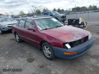 1997 Toyota Avalon XL with VIN 4T1BF12B5VU185685, listed as a IAAI auction lot 42037605 with 150,999 mi miles. Bid and sale history available at carsss.com. Image 1.
