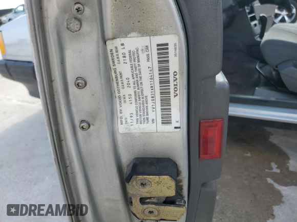 1994 Volvo 900 Action with VIN YV1JS831XR1164147, listed as a Copart auction lot 70037624 with 194,245 mi miles and Salvage title. Bid and sale history available at DreamBid. Image 13.
