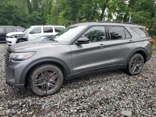 2025 Ford Explorer ST-Line с VIN 1FMUK8KH4SGB40054, выставлен на аукционе Copart как лот 63459075 с пробегом 3 701 миль миль и Списание • Salvage title. История ставок и продаж доступна на DreamBid. Изображение 1.