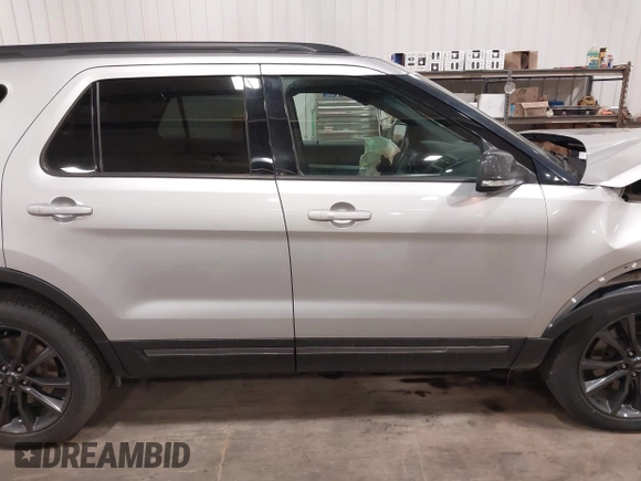 2017 Ford Explorer XLT с VIN 1FM5K8D89HGA27310, выставлен на аукционе IAAI как лот 42051535 с пробегом 111 483 миль миль и . История ставок и продаж доступна на DreamBid. Изображение 14.