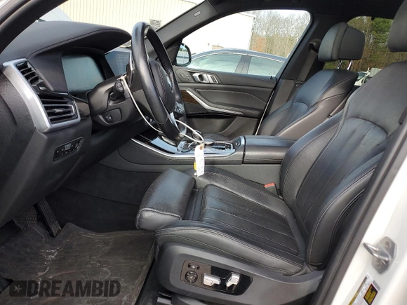 2020 BMW X5 xDrive40i with VIN 5UXCR6C04L9B36134, listed as a Copart auction lot 52220665 with 51,285 mi miles and Salvage title. Bid and sale history available at DreamBid. Image 7.