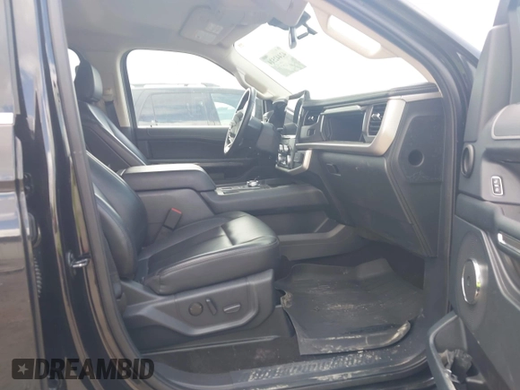 2022 Ford Expedition XLT with VIN 1FMJU1HT1NEA48772, listed as a IAAI auction lot 42442514 with 33,585 mi miles and . Bid and sale history available at DreamBid. Image 5.