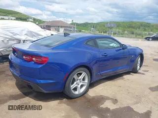 2019 Chevrolet Camaro 1LT z VIN 1G1FB1RX7K0151147, wystawiony jako IAAI lot #42179932 z przebiegiem 51 561 mil mil oraz . Historia ofert i sprzedaży dostępna na DreamBid. Obrazek 4.