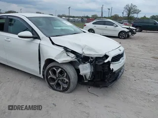 2020 Kia Forte LXS with VIN 3KPF24AD0LE226080, listed as a IAAI auction lot 41624285 with 10,122 mi miles. Bid and sale history available at carsss.com. Image 6.