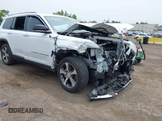 2023 Jeep Grand Cherokee Limited z VIN 1C4RJKBG3P8792859, wystawiony jako IAAI lot #42461464 z przebiegiem 11 899 mil mil oraz . Historia ofert i sprzedaży dostępna na DreamBid. Obrazek 1.