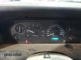 2004 Jeep Grand Cherokee Laredo с VIN 1J4GW48S34C324262, выставлен на аукционе Copart как лот 58772295 с пробегом 173 023 миль миль и Списание • Salvage title. История ставок и продаж доступна на DreamBid. Изображение 9.
