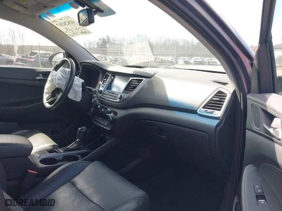2016 Hyundai Tucson Sport with VIN KM8J33A23GU179159, listed as a IAAI auction lot 41820207 with 47,575 mi miles. Bid and sale history available at carsss.com. Image 5.
