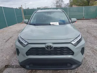 2022 Toyota RAV4 XLE with VIN 2T3P1RFV0NW270223, listed as a IAAI auction lot 41884581 with 20,832 mi miles. Bid and sale history available at carsss.com. Image 12.