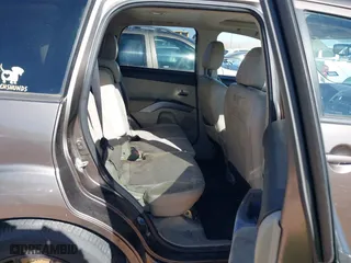 2012 Mitsubishi Outlander SE with VIN JA4AS3AW9CU004624, listed as a IAAI auction lot 41303185 with 189,122 mi miles. Bid and sale history available at carsss.com. Image 8.