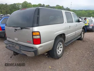 2004 GMC Yukon XL SLE with VIN 3GKEC16Z04G225789, listed as a IAAI auction lot 42058940 with 304,627 mi miles. Bid and sale history available at carsss.com. Image 4.
