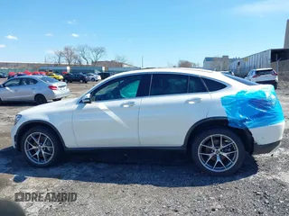 2022 Mercedes-Benz GLC with VIN W1N0J8EB1NG026331, listed as a IAAI auction lot 41850167 with 1 mi miles. Bid and sale history available at carsss.com. Image 13.