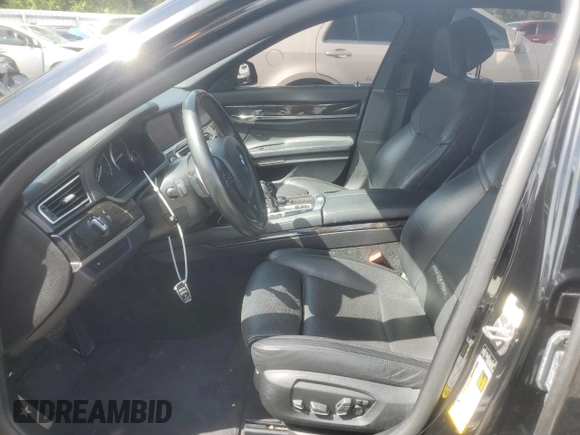 2013 BMW 7 Series 750i with VIN WBAYA8C58DC996431, listed as a Copart auction lot 70366064 with 106,580 mi miles and Salvage Title. Bid and sale history available at DreamBid. Image 7.