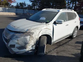 2019 Nissan Rogue SV with VIN KNMAT2MT7KP527457, listed as a IAAI auction lot 40711047 with 88,952 mi miles and . Bid and sale history available at DreamBid. Image 2.
