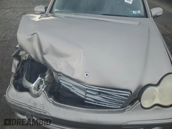 2006 Mercedes-Benz C 280 Luxury z VIN WDBRF92H06F783404, wystawiony jako Copart lot #63279275 z przebiegiem 212 832 mil mil oraz Szkoda całkowita • Salvage title. Historia ofert i sprzedaży dostępna na DreamBid. Obrazek 11.