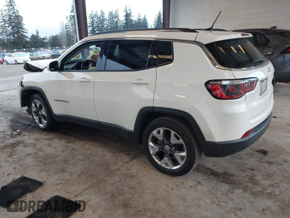 2019 Jeep Compass Limited with VIN 3C4NJCCB4KT675857, listed as a IAAI auction lot 41533156 with 59,832 mi miles. Bid and sale history available at carsss.com. Image 3.