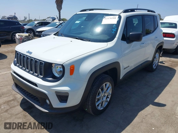 2022 Jeep Renegade Latitude with VIN ZACNJDB14NPN69500, listed as a IAAI auction lot 42478288 with 30,747 mi miles and . Bid and sale history available at DreamBid. Image 2.