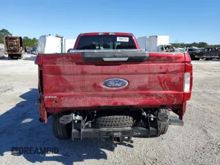 2019 Ford F-350 XL with VIN 1FT8X3BT4KEF95058, listed as a Copart auction lot 70042314 with 19,477 mi miles and Clean title. Bid and sale history available at DreamBid. Image 6.