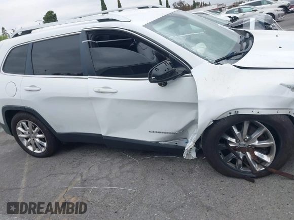 2016 Jeep Cherokee Limited with VIN 1C4PJLDB3GW165217, listed as a IAAI auction lot 42207091 with 102,328 mi miles and . Bid and sale history available at DreamBid. Image 13.