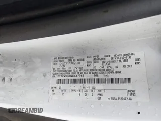 2022 Ford F-250 XL with VIN 1FTBF2B63NEC67762, listed as a IAAI auction lot 41718333 with Not provided miles and . Bid and sale history available at DreamBid. Image 9.