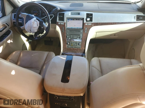 2008 Cadillac Escalade z VIN 1GYFK63898R227231, wystawiony jako Copart lot #46340945 z przebiegiem 166 797 mil mil oraz Szkoda całkowita • Salvage title. Historia ofert i sprzedaży dostępna na DreamBid. Obrazek 8.