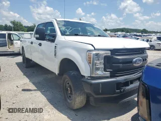 2019 Ford F-250 XL z VIN 1FT7W2B66KEG30444, wystawiony jako Copart lot #59357234 z przebiegiem Nie podano mil oraz Szkoda całkowita • Salvage title. Historia ofert i sprzedaży dostępna na DreamBid. Obrazek 4.