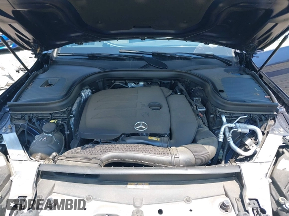 2022 Mercedes-Benz GLC 300 z VIN W1N0G8EB2NG060504, wystawiony jako IAAI lot #42586623 z przebiegiem 27 403 mil mil oraz . Historia ofert i sprzedaży dostępna na DreamBid. Obrazek 10.