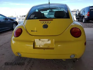 2002 Volkswagen New Beetle Coupe GLS with VIN 3VWCD21C62M452604, listed as a Copart auction lot 44464965 with 143,752 mi miles and Clean Title. Bid and sale history available at carsss.com. Image 6.