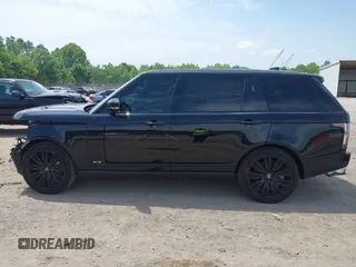 2020 Land Rover Range Rover z VIN SALGS5SE1LA598279, wystawiony jako IAAI lot #42263796 z przebiegiem 64 623 mil mil oraz . Historia ofert i sprzedaży dostępna na DreamBid. Obrazek 14.