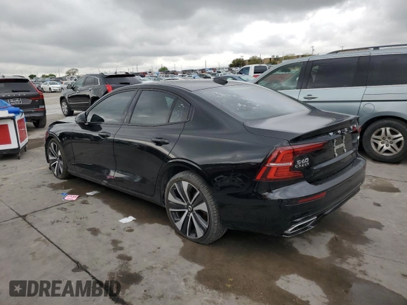 2022 Volvo S60 Momentum with VIN 7JRL12FZ0NG163047, listed as a Copart auction lot 45943493 with 11,951 mi miles. Bid and sale history available at carsss.com. Image 2.