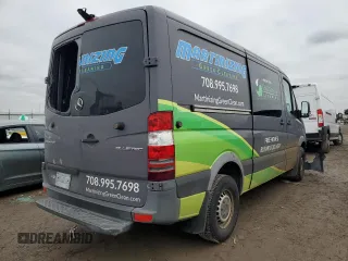 2015 Mercedes-Benz Sprinter Crew with VIN WD4PE7DC2F5964050, listed as a Copart auction lot 39276904 with 182,815 mi miles. Bid and sale history available at carsss.com. Image 3.