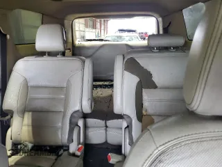 2017 GMC Acadia Denali z VIN 1GKKNPLS4HZ266116, wystawiony jako Copart lot #56353855 z przebiegiem Nie podano mil oraz Szkoda całkowita • Salvage title. Historia ofert i sprzedaży dostępna na DreamBid. Obrazek 10.