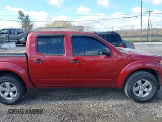 2013 Nissan Frontier SV z VIN 1N6AD0EV0DN718330, wystawiony jako IAAI lot #40808170 z przebiegiem 73 053 mil mil oraz . Historia ofert i sprzedaży dostępna na DreamBid. Obrazek 13.