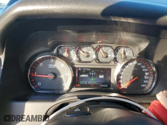 2015 GMC Yukon XL SLT with VIN 1GKS2HKC4FR697416, listed as a Copart auction lot 87887925 with 236,772 mi miles and Salvage Title. Bid and sale history available at carsss.com. Image 9.