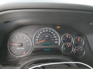 2004 GMC Envoy SLE with VIN 1GKDS13S342428948, listed as a Copart auction lot 52488385 with 292,426 mi miles and Salvage Title. Bid and sale history available at carsss.com. Image 9.