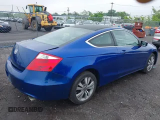 2009 Honda Accord LX-S with VIN 1HGCS12339A017386, listed as a IAAI auction lot 42261685 with 240,515 mi miles and . Bid and sale history available at DreamBid. Image 4.