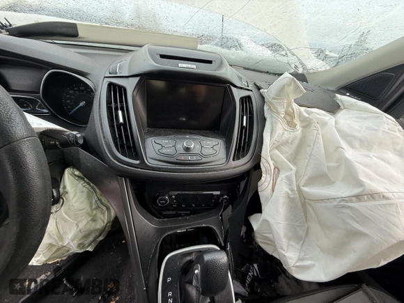 2013 Ford Escape SE with VIN 1FMCU9G97DUB99908, listed as a Copart auction lot 48123295 with Not Provided miles and Non Repairable. Bid and sale history available at DreamBid. Image 8.