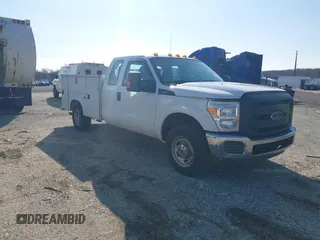 2016 Ford F-250 XL with VIN 1FD7X2A65GEC05458, listed as a IAAI auction lot 41474247 with 143,868 mi miles and . Bid and sale history available at DreamBid. Image 1.