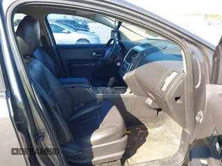 2010 Ford Edge SEL with VIN 2FMDK3JCXABA50115, listed as a IAAI auction lot 41758678 with 207,033 mi miles. Bid and sale history available at carsss.com. Image 5.
