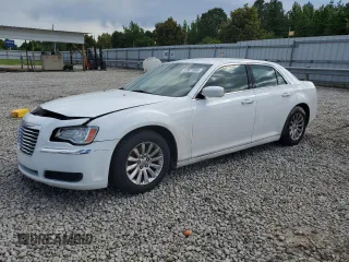 2013 Chrysler 300 z VIN 2C3CCAAG7DH504489, wystawiony jako Copart lot #57871065 z przebiegiem 202 170 mil mil oraz Szkoda całkowita • Salvage title. Historia ofert i sprzedaży dostępna na DreamBid. Obrazek 1.