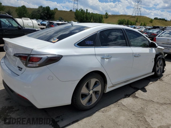 2017 Hyundai Sonata Hybrid Limited with VIN KMHE34L34HA066787, listed as a Copart auction lot 64254933 with 66,271 mi miles. Bid and sale history available at carsss.com. Image 3.