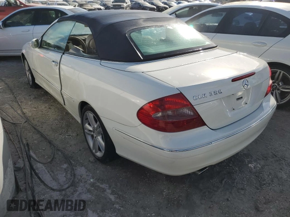 2008 Mercedes-Benz CLK-Class 3.5L with VIN WDBTK56F28T097226, listed as a Copart auction lot 75881674 with 0 mi miles and Non Repairable. Bid and sale history available at carsss.com. Image 2.