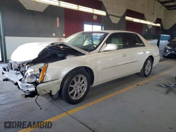 2011 Cadillac DTS Luxury Collection with VIN 1G6KD5E61BU121335, listed as a Copart auction lot 82408134 with 81,492 mi miles and Salvage Title. Bid and sale history available at DreamBid. Image 1.