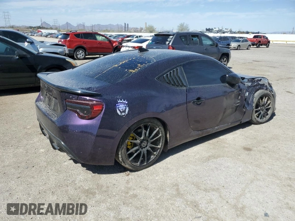 2017 Toyota 86 z VIN JF1ZNAA14H8708874, wystawiony jako Copart lot #47388425 z przebiegiem 79 024 mil mil oraz Szkoda całkowita • Salvage title. Historia ofert i sprzedaży dostępna na DreamBid. Obrazek 3.