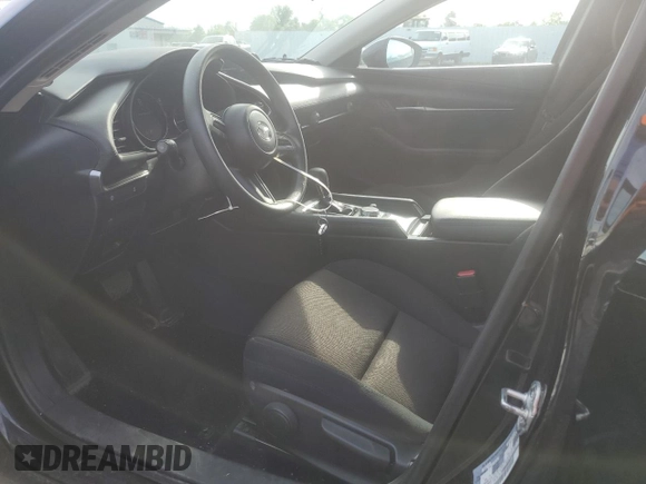 2020 Mazda 3 z VIN 3MZBPABL2LM130247, wystawiony jako Copart lot #58464105 z przebiegiem 54 571 mil mil oraz Szkoda całkowita • Salvage title. Historia ofert i sprzedaży dostępna na DreamBid. Obrazek 7.