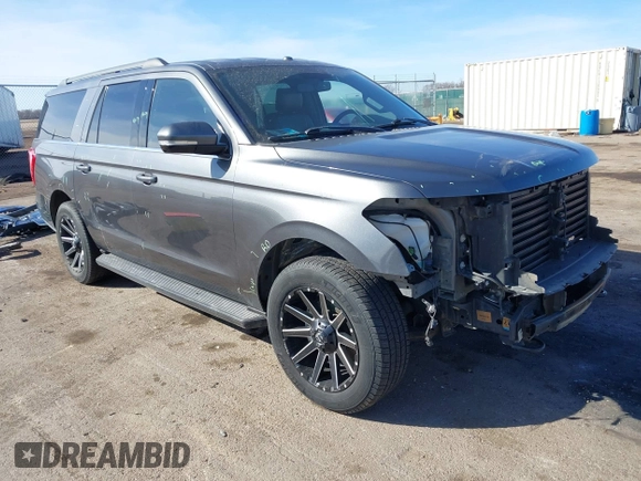 2018 Ford Expedition Max XLT with VIN 1FMJK1JT1JEA28774, listed as a IAAI auction lot 41763705 with 129,426 mi miles and . Bid and sale history available at DreamBid. Image 1.