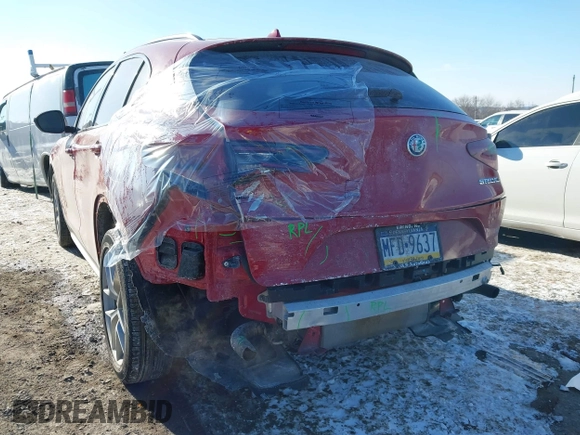 2019 Alfa Romeo Stelvio z VIN ZASPAKAN9K7C49108, wystawiony jako IAAI lot #41365234 z przebiegiem 53 196 mil mil oraz . Historia ofert i sprzedaży dostępna na DreamBid. Obrazek 6.