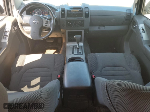 2008 Nissan Pathfinder S z VIN 5N1AR18BX8C660266, wystawiony jako Copart lot #59565155 z przebiegiem 107 273 mil mil oraz Czysty tytuł • Clean title. Historia ofert i sprzedaży dostępna na DreamBid. Obrazek 8.