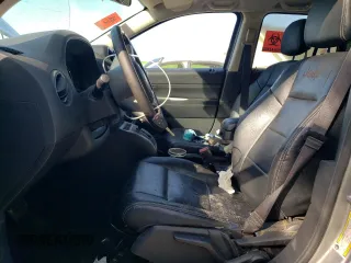 2016 Jeep Compass High Altitude с VIN 1C4NJDEB7GD720855, выставлен на аукционе Copart как лот 57209845 с пробегом 145 773 миль миль и Списание • Salvage title. История ставок и продаж доступна на DreamBid. Изображение 7.